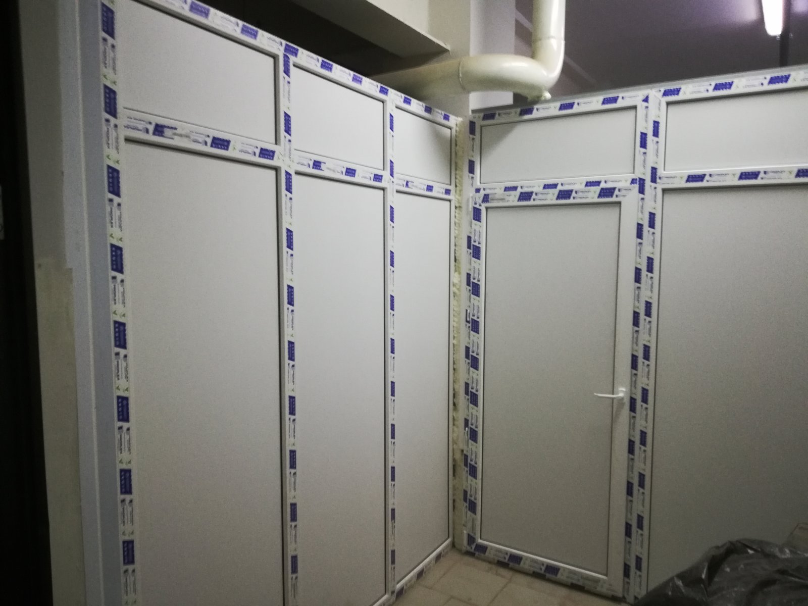 https://taganrog.delaem-okna.ru/storage/app/uploads/public/63f/473/ead/63f473eadc597995472210.jpg